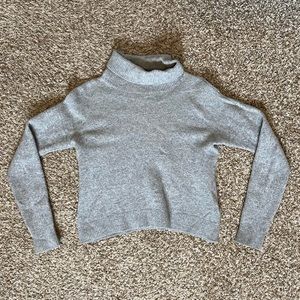 UNIQLO Grey Cropped Turtle Neck Sweater